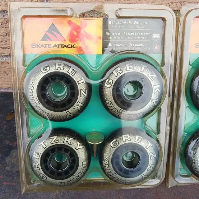Skate Attack Gretzky 72mm Rollerblade Inline Skate Wheels in Skates & Blades in Windsor Region - Image 3