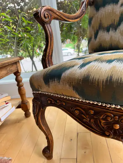 Paire fauteuils style Régence, View more