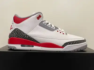 Air Jordan 3 Fire Red 2022 size 10.5, View more