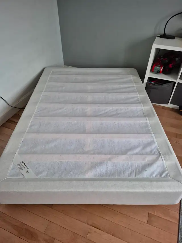 base de lit double in Beds & Mattresses in Laval / North Shore - Image 3
