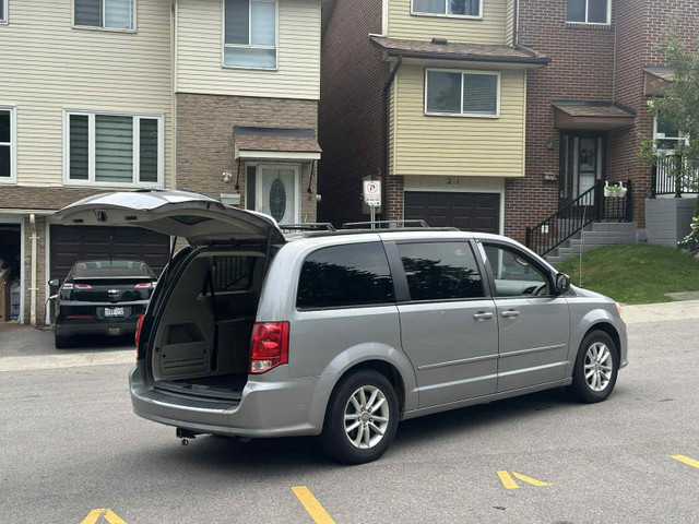 2015 dodge grand caravan in Cars & Trucks in City of Toronto - Image 4