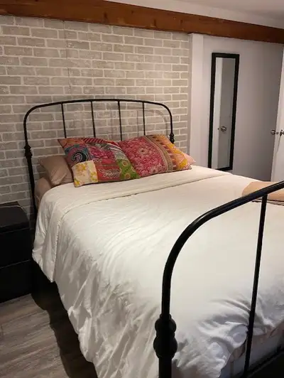 Très belle chambre à louer dans une maison privée à Boucherville