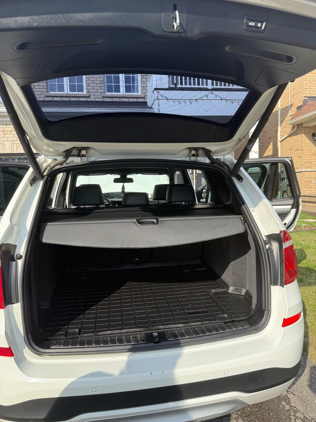 BMW x3 2015 X28i 4 wheel drive in Cars & Trucks in Mississauga / Peel Region - Image 4