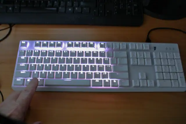 Gram Tesoro Spectrum Gaming Keyboard TS-G11SFL in Mice, Keyboards & Webcams in Cambridge - Image 2