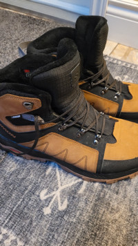 Size 12 Salomon winter hiking boots