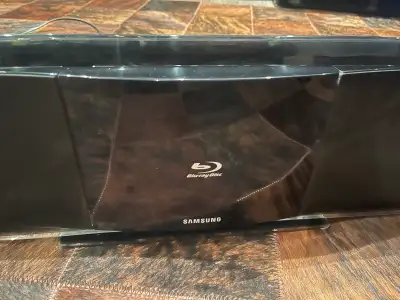 Samsung HT-BD8200 Blu-ray Home Theatre System – Sleek All-in-One, View more