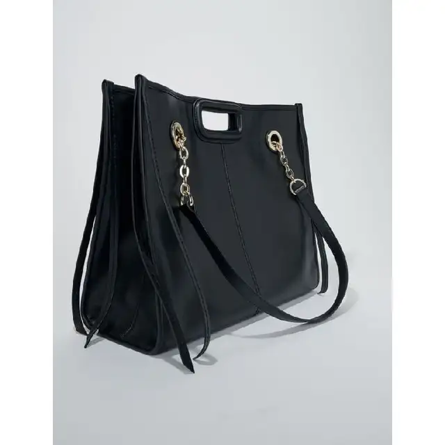 MAJE STUDIO- BLACK LEATHER TOTE WITH REMOVABLE STRAP - BRAND NEW in Women's - Bags & Wallets in City of Montréal - Image 2