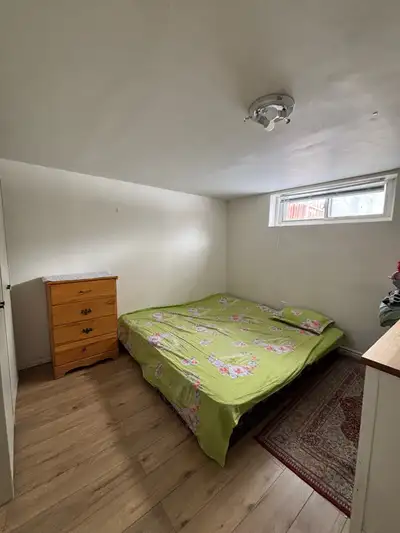 Private Room for Rent (Female Only) – Available Immediately 1 private room available in a 3-bedroom...