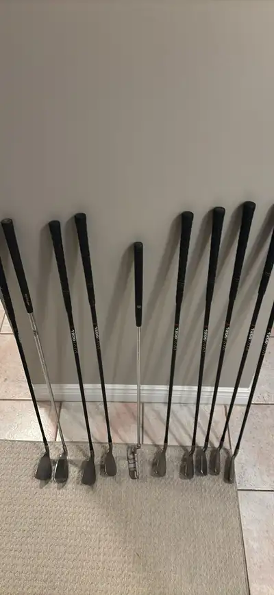 Wilson Staff 1200 series Golf Set , View more