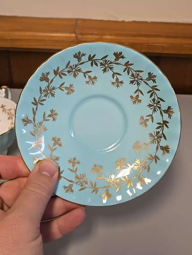 Vintage Aynsley 2312 Turquoise Aqua Blue & Gold Bone China Tea  in Arts & Collectibles in St. Catharines - Image 9