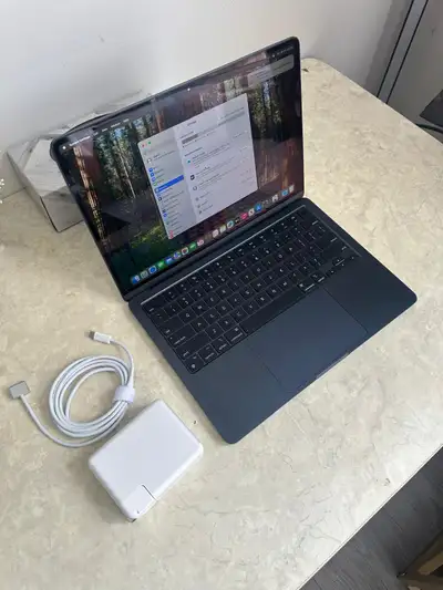 Apple MacBook Air M3, View more