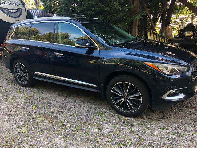 2016 Infiniti QX60 AWD in Cars & Trucks in North Bay