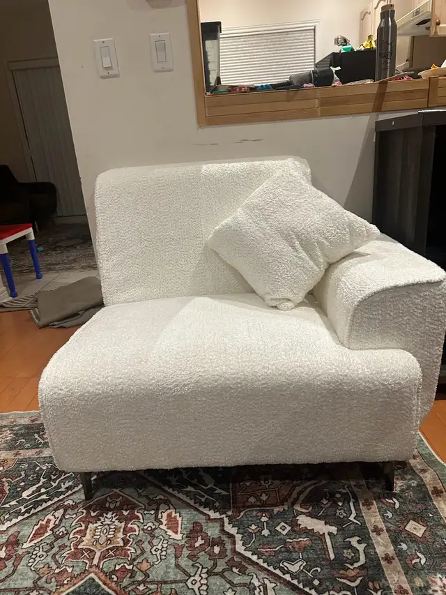 Boucle Accent Chair628637392519701214