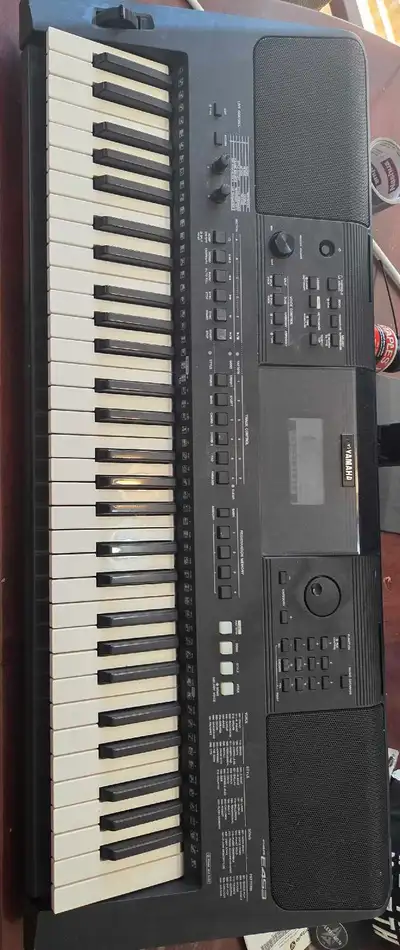 Yamaha E-453 Keyboard with stand (no power cord), View more