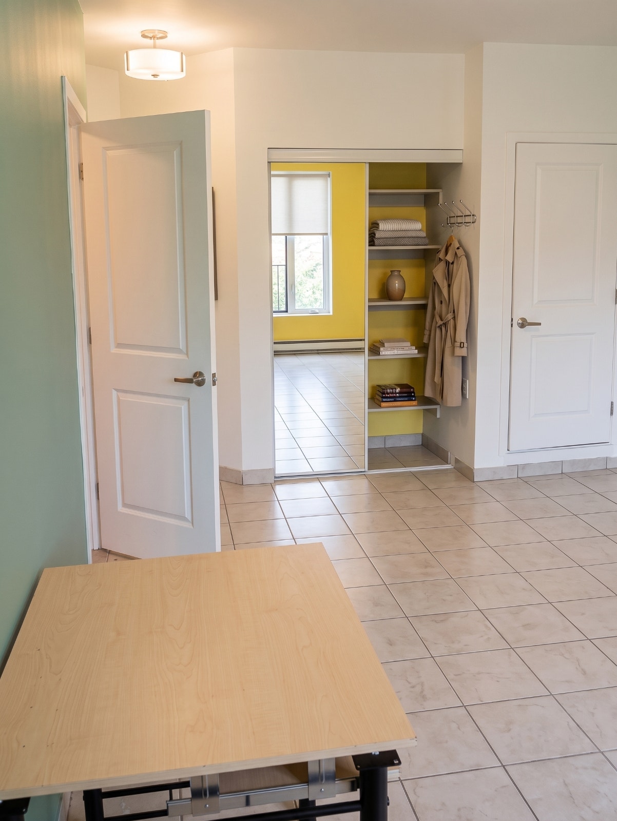 2 1/2 Metro Papineau Montréal Appartment with appliances — photo 3