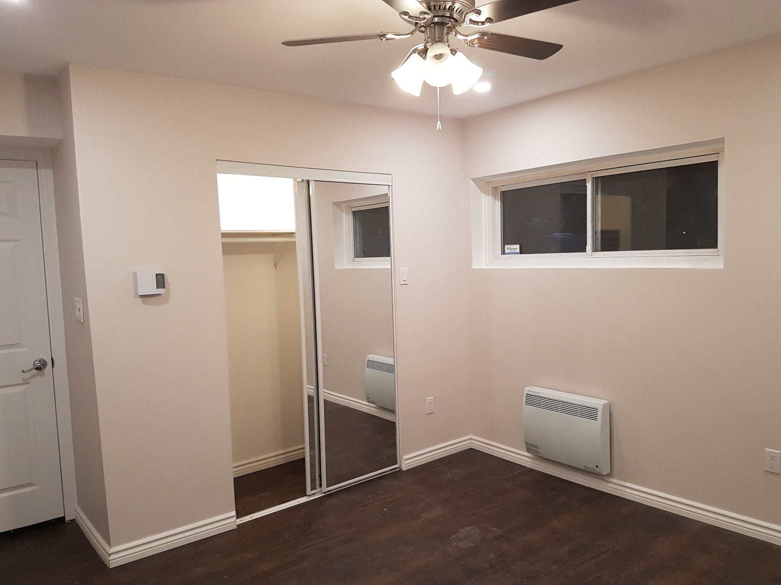 4 1/2 (2 beds) semi-basement apartment DDO Sunnybrooke REM — photo 2