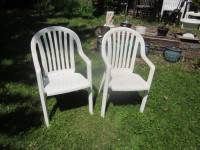 2 Chaises robustes