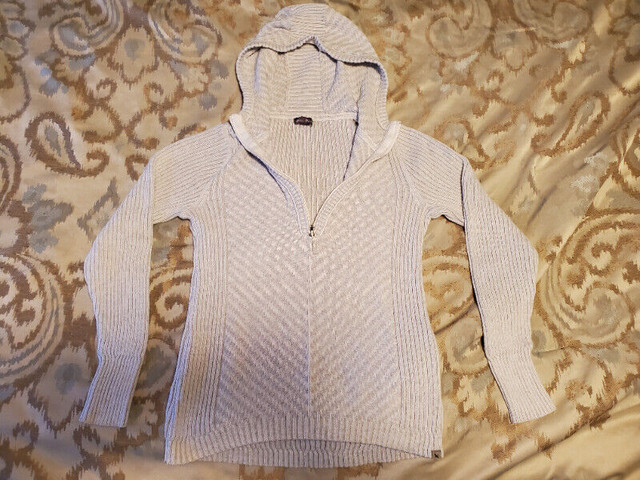 Eddie Bauer Women's Ribbed Hooded Sweater (Sz Med) in Women's - Tops & Outerwear in Markham / York Region - Image 2