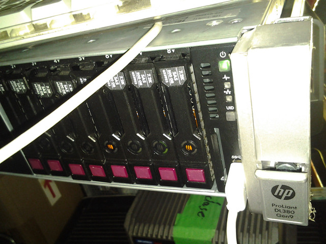 hp dl380 gen9 16 cores (32 cores logical) +rail set  200+ server in Servers in City of Montréal - Image 2