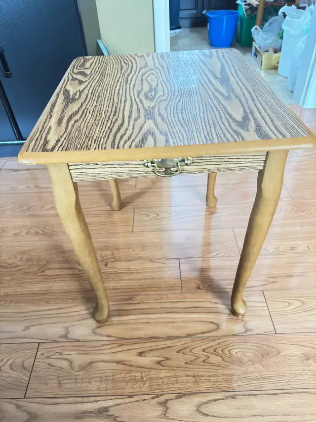 One small wooden table in Other Tables in City of Toronto - Image 3