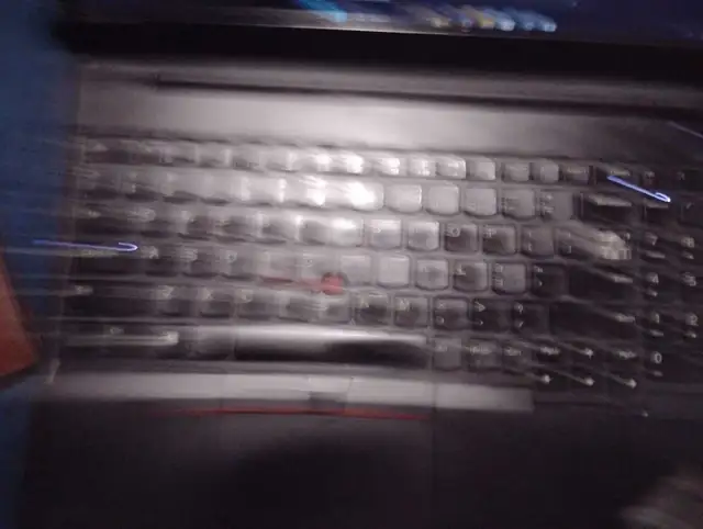 lenovo think pad e580 in Laptops in Saskatoon - Image 4