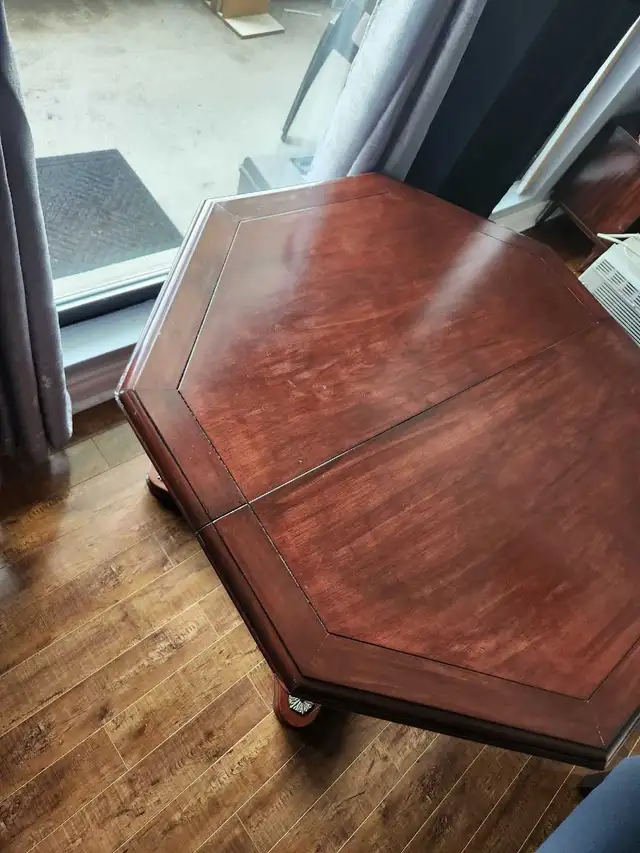 Octagonal Pedestal Game/Dining Table in Dining Tables & Sets in City of Toronto - Image 4