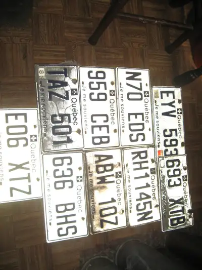 plus de 300 plaques demander l année que tu chercher je peux poster
