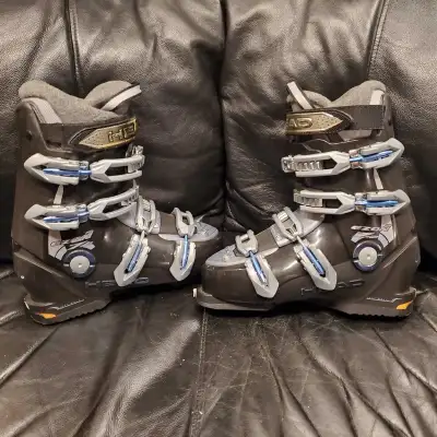 New 25.5 HEAD Ski Boots Size 25.5 New Condition