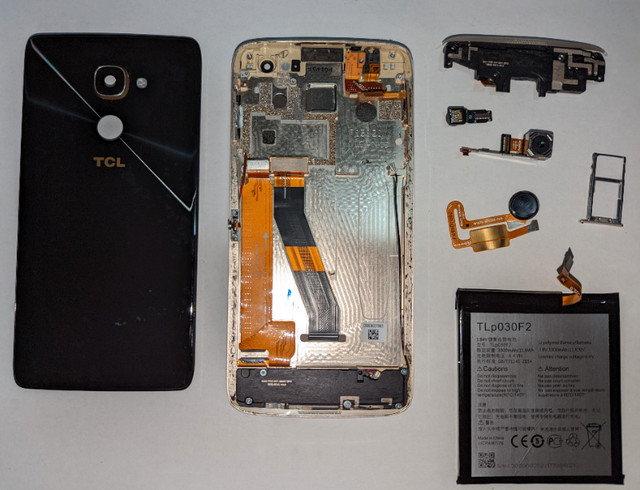 Alcatel Idol 4s Windows Phone for parts/repair in Cell Phones in Mississauga / Peel Region