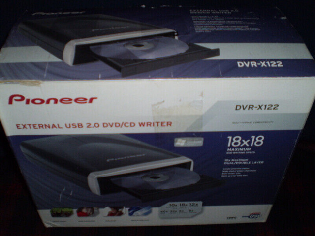 Computer External DVD Writers - BENQ Sony Pioneer Iomega TSST dans Composants de système  à Ville de Toronto - Image 3