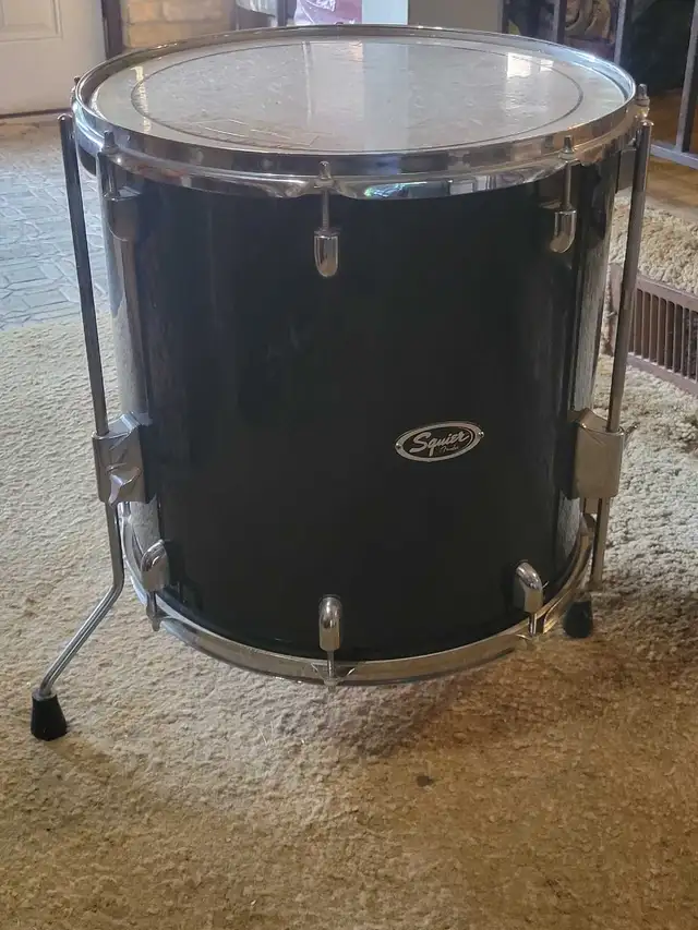 Fender Squire Drum Kit in Drums & Percussion in London - Image 3