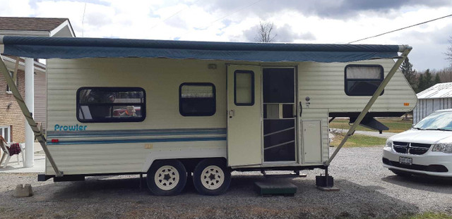 1994 5th wheel trailer in Travel Trailers & Campers in North Bay