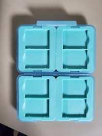 Ruggard SD card holder - blue plastic, 8 slots