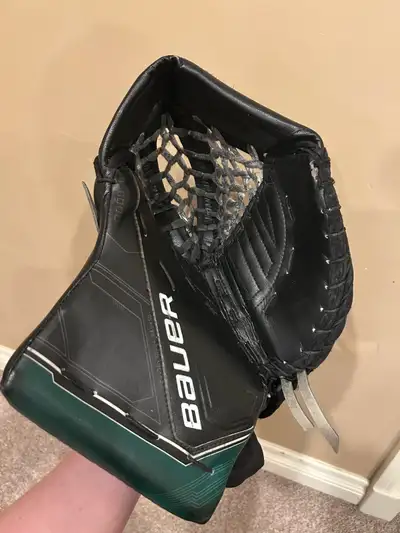 Bauer Mach Goalie Glove, View more