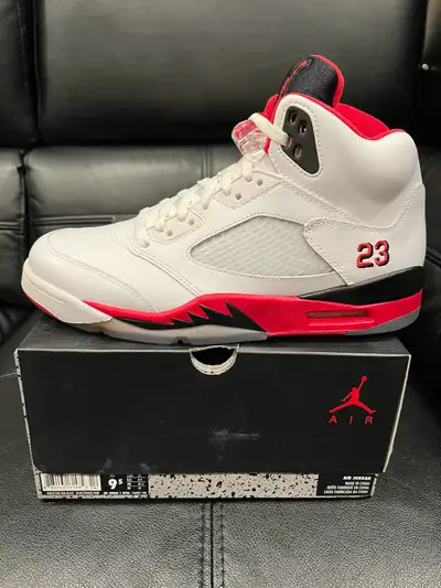 Air Jordan 5 Retro • Fire Red Black Tongue • size 9.5, View more