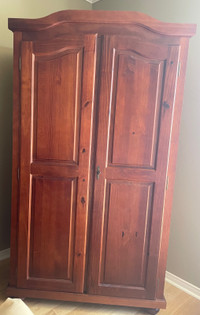 Armoire en bois