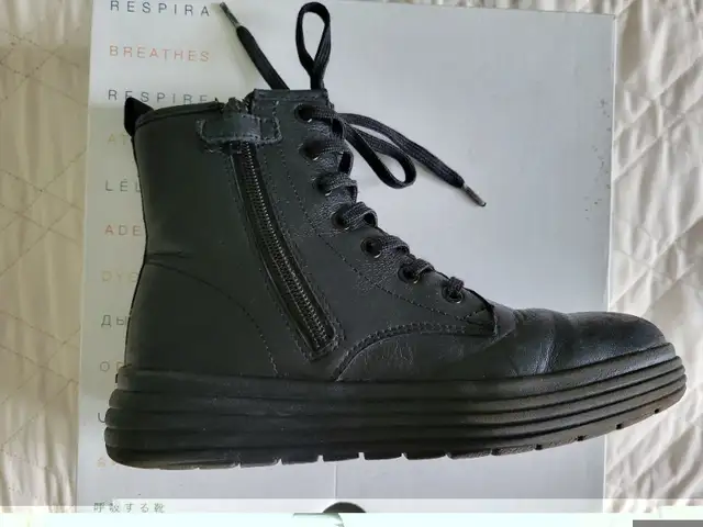 GEOX ankle boots, junior girl, US size 3 in Kids & Youth in Mississauga / Peel Region - Image 6