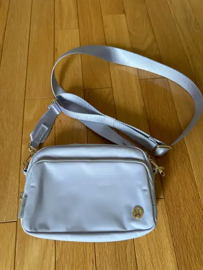 Lululemon Everywhere Belt Bag, View more