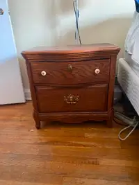 Bedroom dresser and bed set