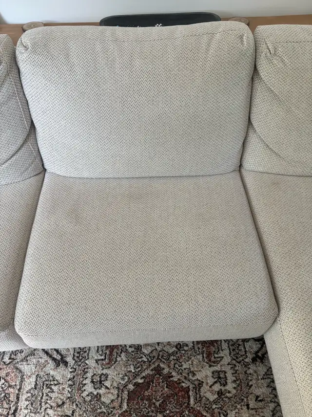 Structube Victor Sectional couch - excellent condition ! in Couches & Futons in Barrie - Image 5