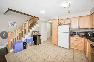 Individual room available for rent. South end Guelph one room available for rent on upstairs. - $600...