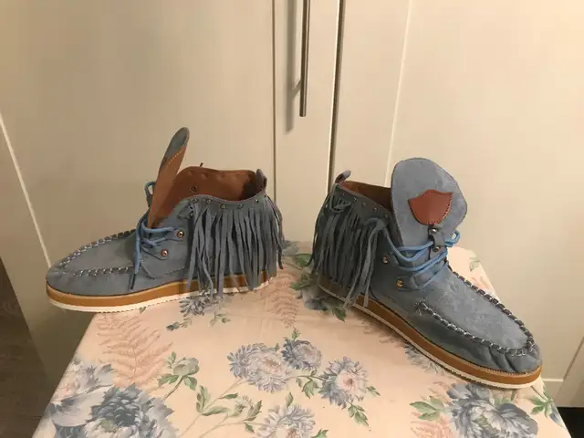 Women’s size 9 ankle booties blue coloured Moccasin (New) in Women's - Shoes in Richmond - Image 3