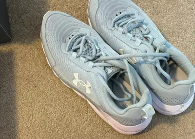 Shoes / Sneakers like new SIZE 11, View more
