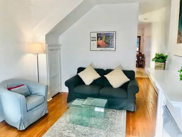 Bloor & Ossiington -  Downtown Toronto Suite