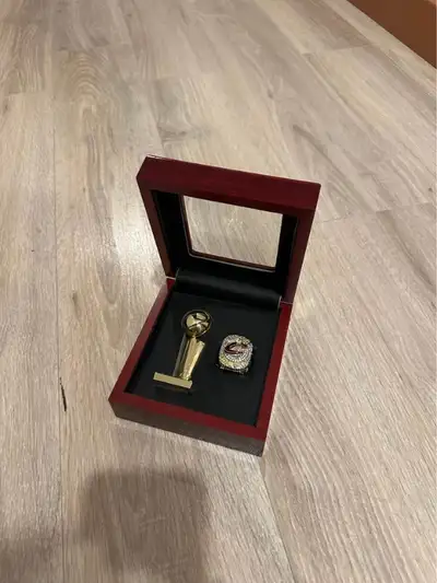 Cleveland Cavaliers LBJ Lebron James NBA Championship Ring & Trophy Memorabilia The King Collectible