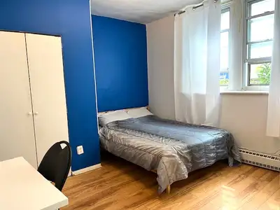 4 1/2 (2 bedrooms) for August ($1540/month) All inclusive
