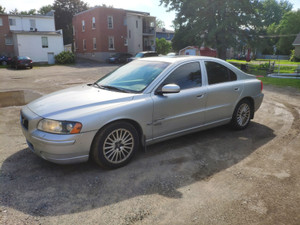2005 Volvo S60