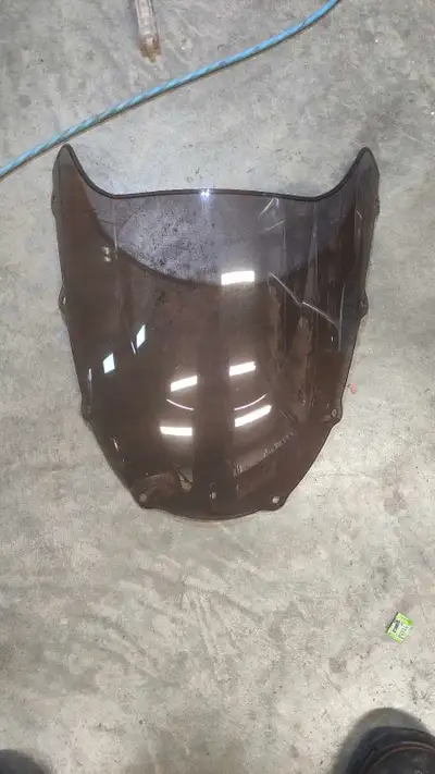 New tinted windshield for Kawasaki Ninja ZX9R. Accidentally bought the wrong one.