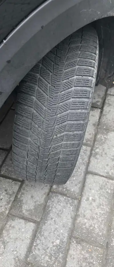 Set of 4 winter tires 215\60R16 no rims tires only