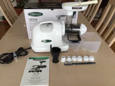 Centrifugeur broyeur Oméga 8004 comme neuf, View more